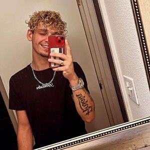 Meet your Posher, Tyler